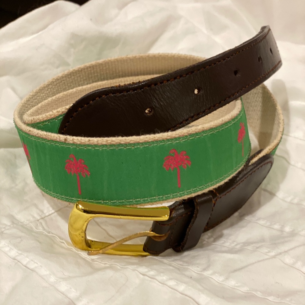 Lilly Pulitzer classic belt. Leather/fabric/ribbon